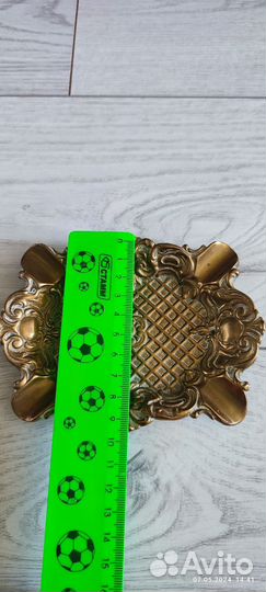 Бронзовая пепельница