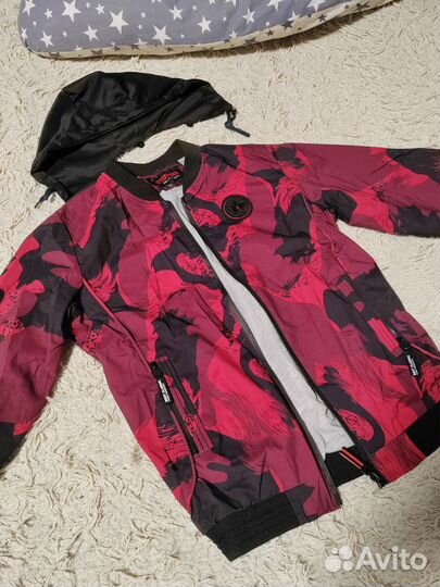 Куртка ветровка