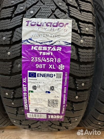 Tourador Ice Star TSW1 235/45 R18 99V