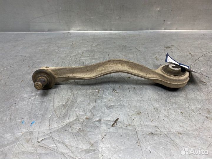 Рычаг передний верхний левый задний Volkswagen