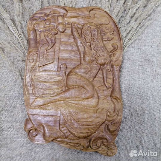 Резное панно для бани из массива дуба