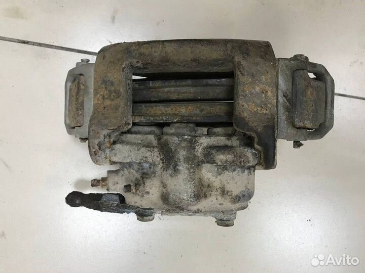 Передний левый суппорт LADA Niva (4х4)