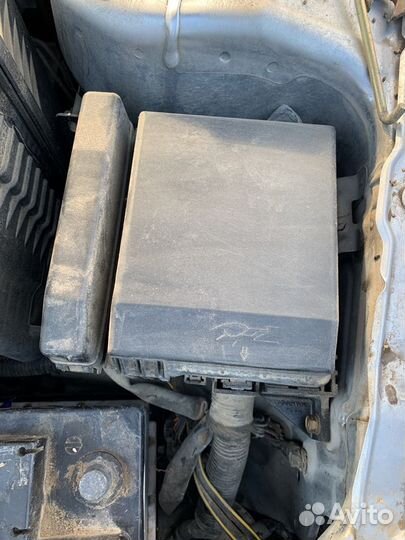 Блок предохранителей Mitsubishi lancer 9