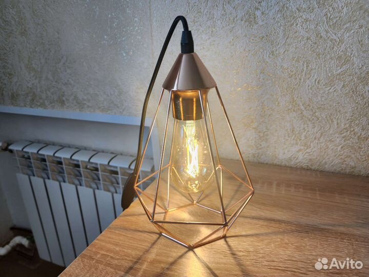 Умный настольный светильник лофт