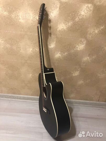 Акустическая гитара