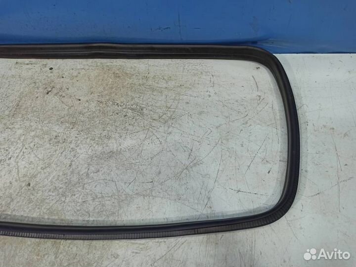 Уплотнитель стекла двери Hyundai Starex H1 2000-2