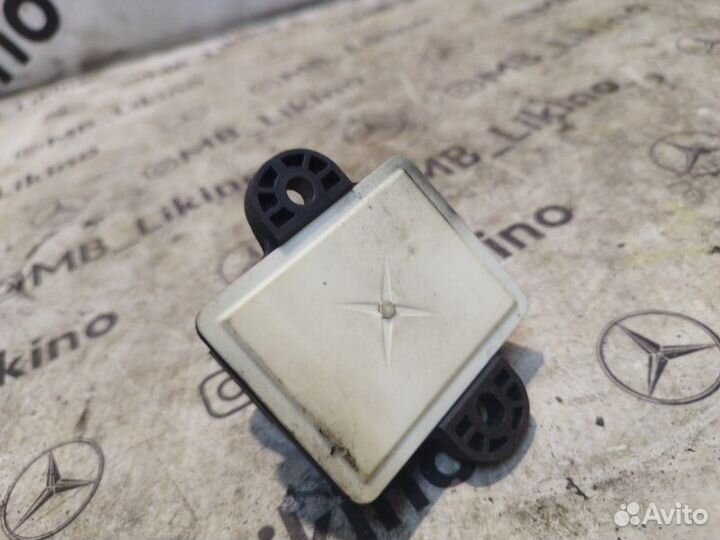 Реле свечей накала Mercedes C-Class W204