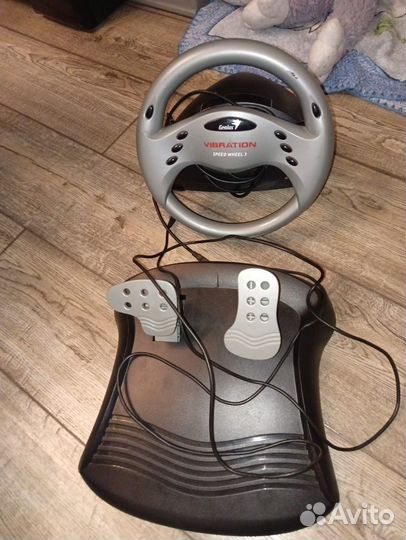 Игровой руль genius