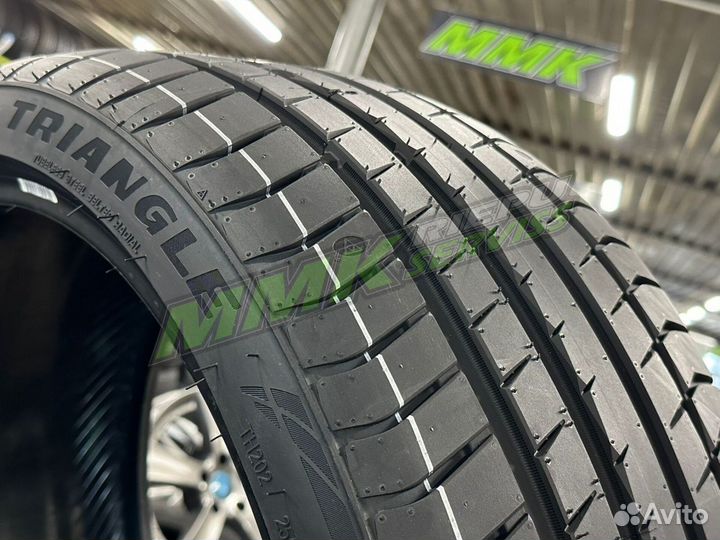 Triangle EffeXSport TH202 255/40 R18 100Y