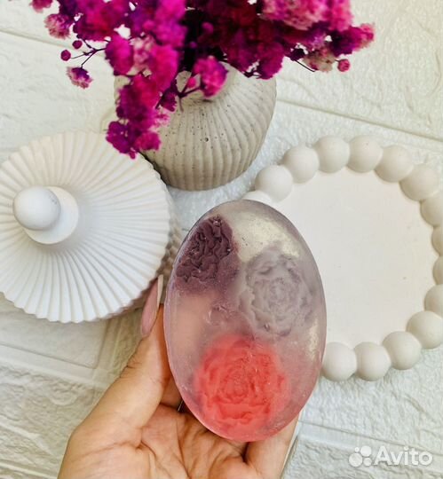 Мыло ручной работы с цветами