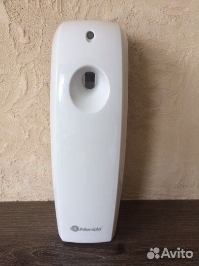 Автоматический освежитель воздуха Merida