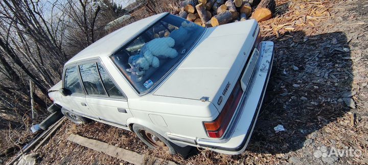 Nissan Bluebird 1.8 AT, 1985, 100 000 км