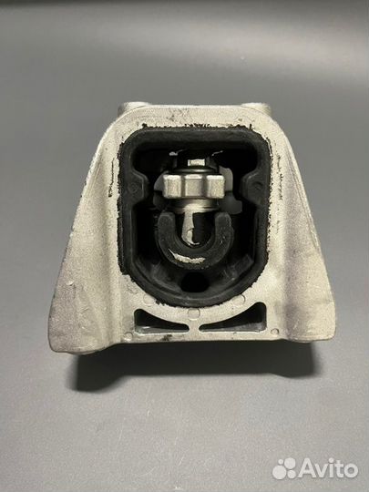 Опора двигателя honda civic 4D 1.6 1.8