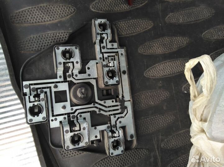 Задняя левая фара BMW e39 Hella