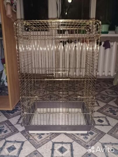 Большая клетка для птиц