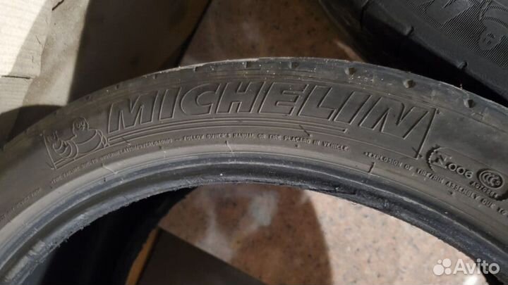 Michelin Pilot Super Sport 275/35 R19 100Y