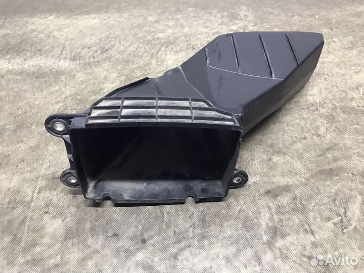 Воздуховод охлажения Toyota Highlander 4