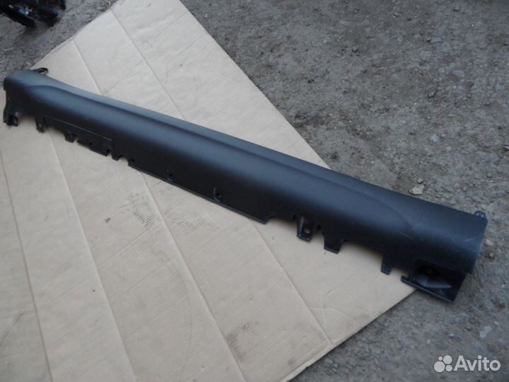 Накладка порога правая BMW X6 F16 51777319854