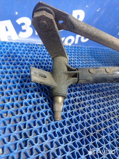 Трапеция дворников Audi 80 седан 1990