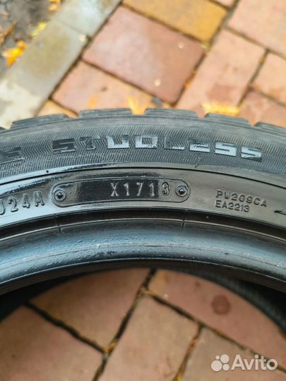 Dunlop Winter Maxx SJ8 215/50 R17 95