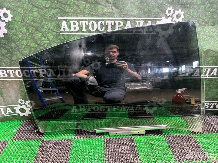 Стекло двери заднее правое Lexus Es 6 2012-2017