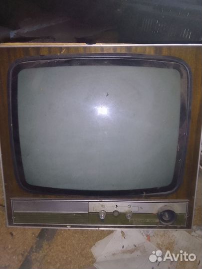 Телевизор