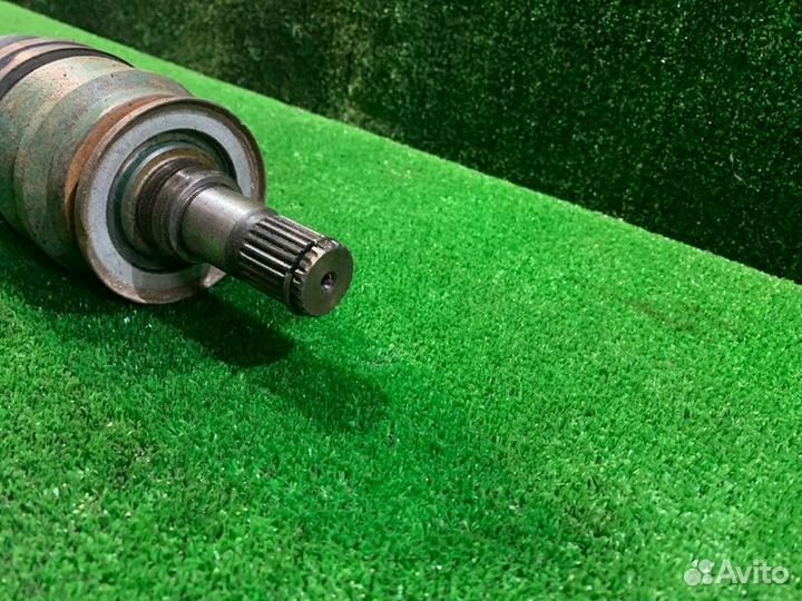 Привод задний правый Mitsubishi Chariot Grandis