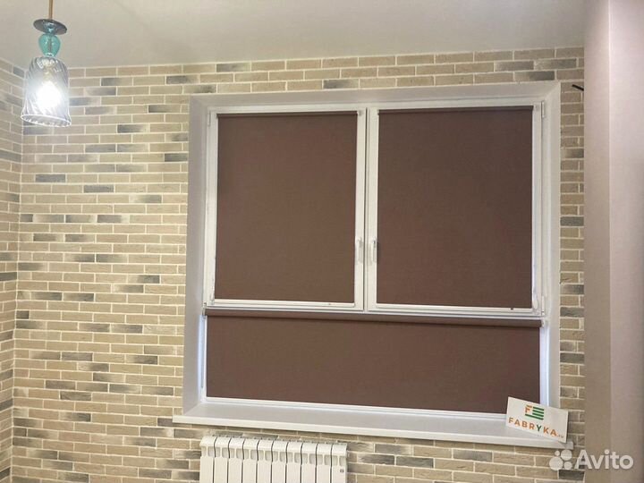 Рулонные шторы в гостиную