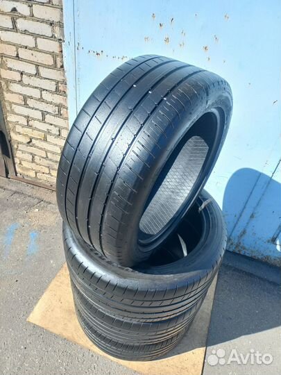 Dunlop SP Sport Maxx RT 2 255/45 R20 и 285/40 R20