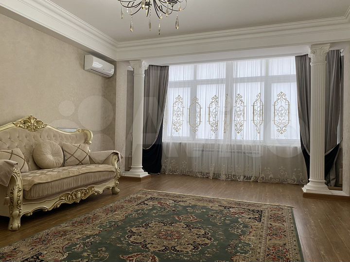 2-к. квартира, 92 м², 4/9 эт.