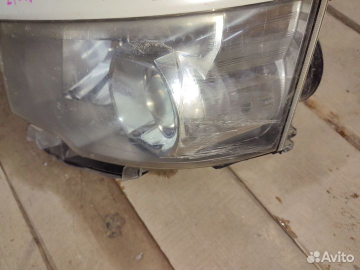 Фара тойота вокси 2011 год рестайлтнг