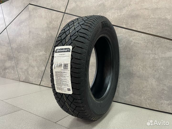 Continental ContiVikingContact 7 245/70 R16