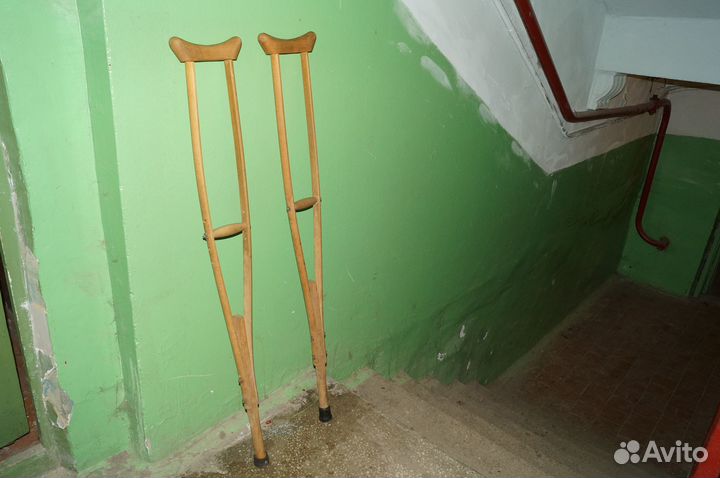 Костыли подмышечные деревянные