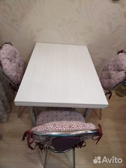 Кухонный Стол со стульями б/у