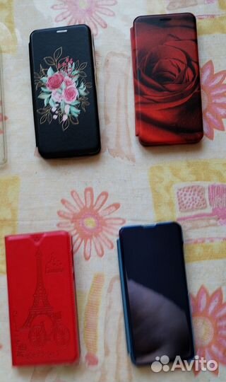 Чехлы для телефонов новые