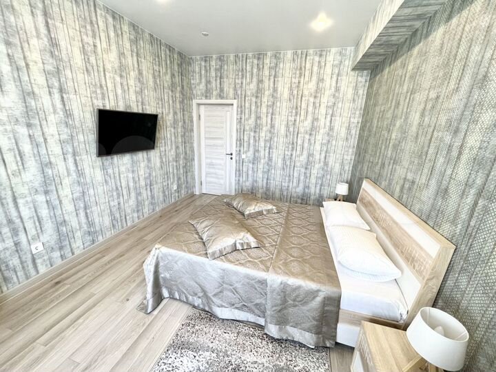 2-к. квартира, 70 м², 9/9 эт.