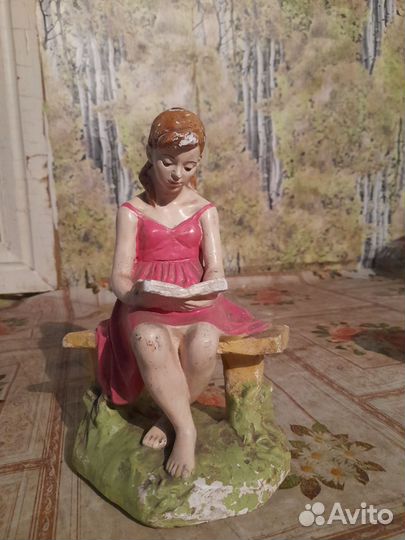 Фарфоровые статуэтки СССР девушка