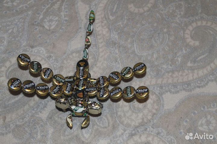 Стрекоза из пробок