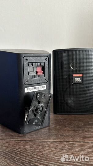 Control 23T JBL Акустическая система