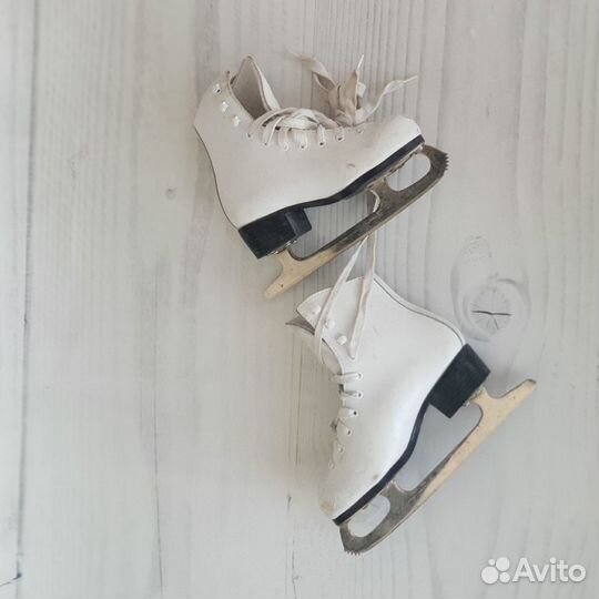 Коньки для фигурного катания Arosa Prima 32 р