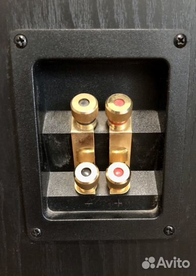 Акустические колонки yamaha