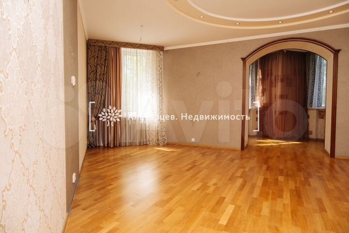 4-к. квартира, 155,3 м², 1/6 эт.