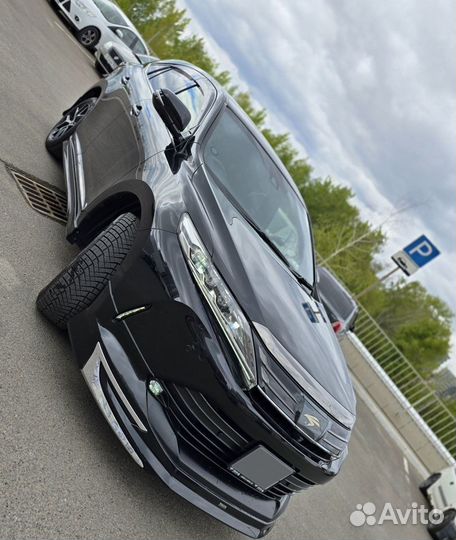 Toyota Harrier 2.0 AT, 2019, 31 000 км