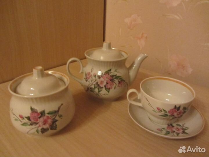 Сервиз фарфор на 6 персон новый