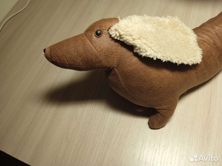 Такса - стопер для двери