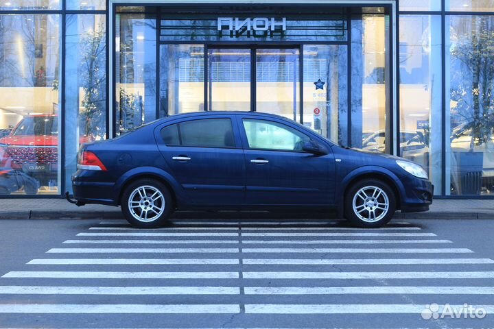 Opel Astra 1.8 МТ, 2011, 135 616 км