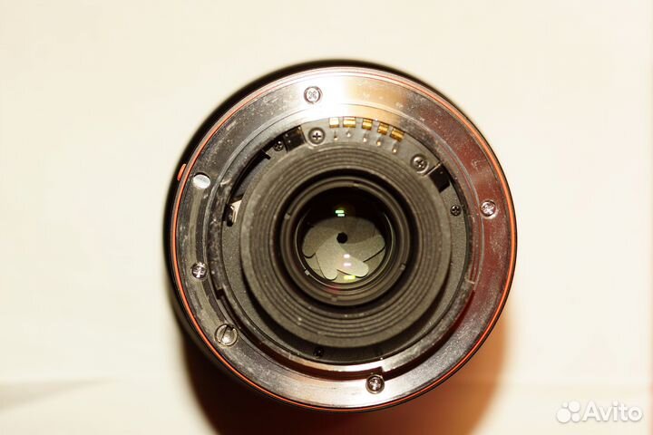 Объектив Sony SAL 20мм F2.8