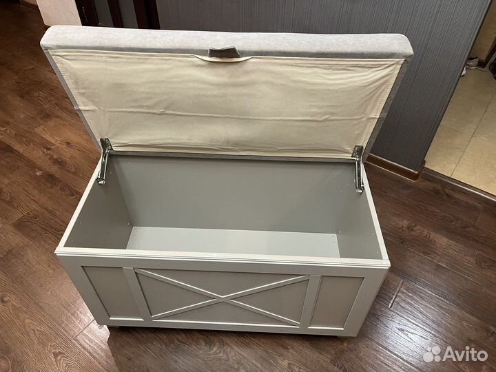 Банкетка в прихожую