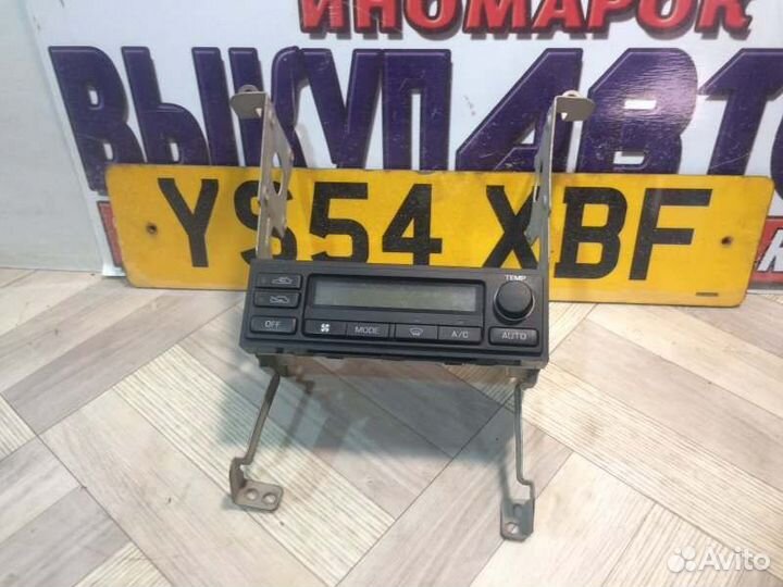 Блок управления климатом Nissan Sunny G10