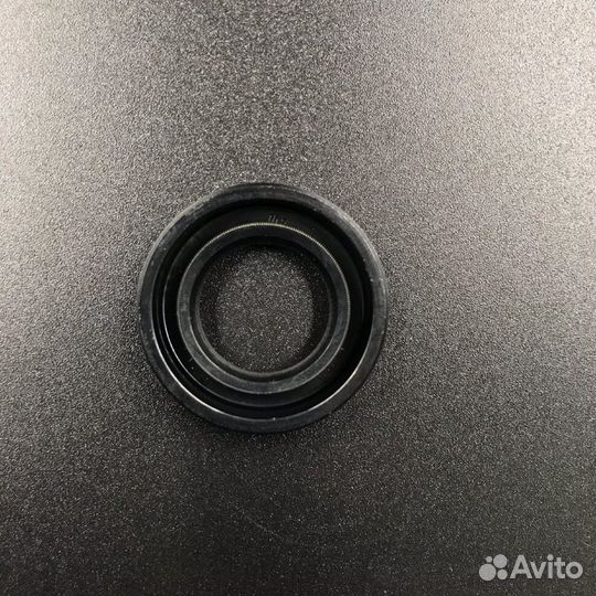 Сальник Yamaha (93101-17054) (17x30x6) (Yamaha)